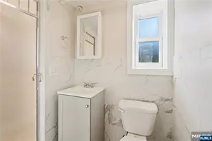 202 Knox Ave 1, Cliffside Park, NJ 07010 - Photo 11