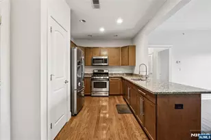 2404 Windsor Park Ct 114, Englewood, NJ 07631 - Photo 3