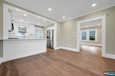 25 Marinus Street, Rochelle Park Township, NJ 07662 - Photo 7