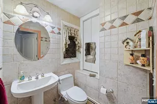 703 Stewart St, Ridgefield, NJ 07657 - Photo 23