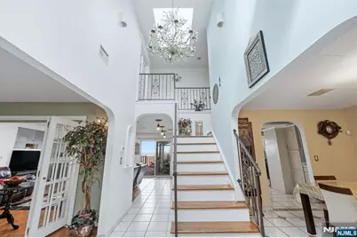 703 Stewart Street, Ridgefield, NJ 07657 - Photo 5