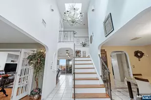 703 Stewart St, Ridgefield, NJ 07657 - Photo 5