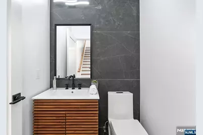 232 Grant Avenue, Cliffside Park, NJ 07010 - Photo 11