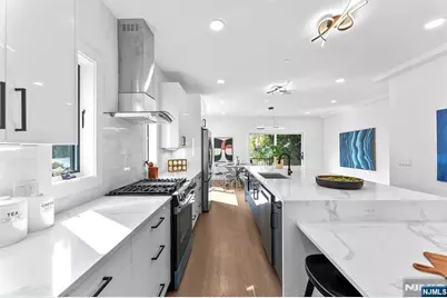 232 Grant Avenue, Cliffside Park, NJ 07010 - Photo 7