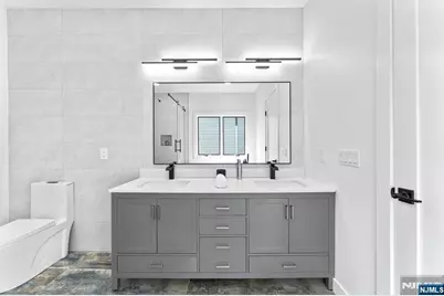 232 Grant Avenue, Cliffside Park, NJ 07010 - Photo 15