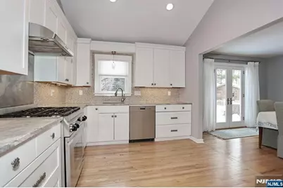 62 Leach, Park Ridge, NJ 07656 - Photo 9