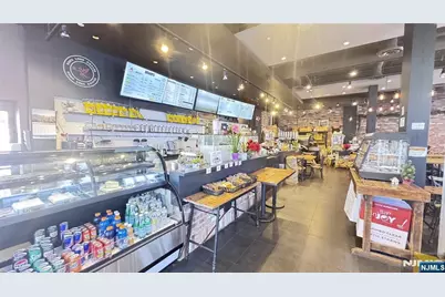 322 Commercial, Palisades Park, NJ 07650 - Photo 3