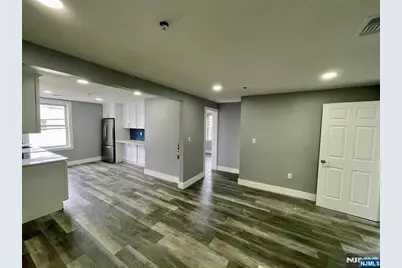 428 Valley Brook Avenue 1 #1, Lyndhurst Township, NJ 07071 - Photo 3