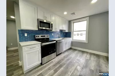 428 Valley Brook Avenue 1 #1, Lyndhurst Township, NJ 07071 - Photo 5