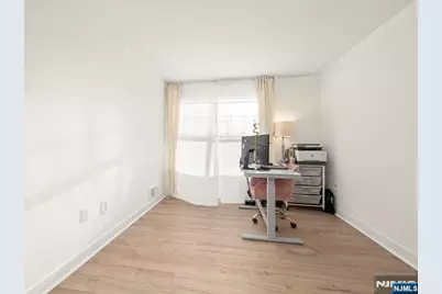 100 Crown Court 482 #482, Edgewater, NJ 07020 - Photo 13