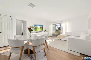 100 Crown Ct 482, Edgewater, NJ 07020 - Photo 7