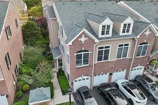 80 Lydia Dr, Guttenberg, NJ 07093 - Photo 27