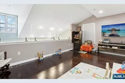 80 Lydia Drive, Guttenberg, NJ 07093 - Photo 17