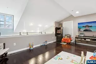 80 Lydia Dr, Guttenberg, NJ 07093 - Photo 17