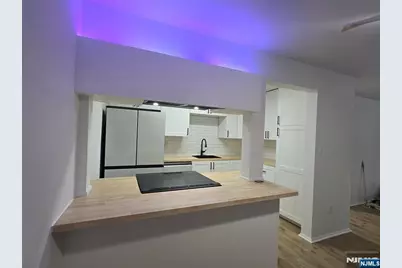 2080 Drake Court, Mahwah, NJ 07430 - Photo 3