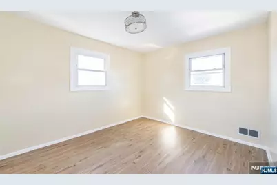 413 Essex Street 2nd Floor #2nd Floor, Hackensack, NJ 07601 - Photo 23