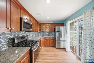 770 Sassafras Ct, Mahwah, NJ 07430 - Photo 11