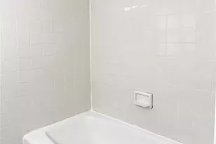 433 Holly Ave 2, Paramus, NJ 07652 - Photo 9