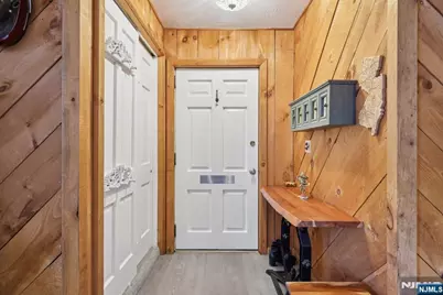 269 Paterson Avenue, Midland Park, NJ 07432 - Photo 3