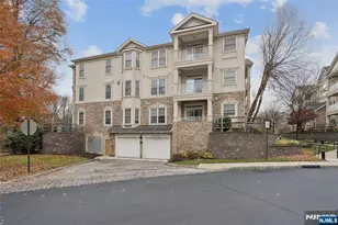 911 Holly Ln, Cedar Grove, NJ 07009 - Photo 25