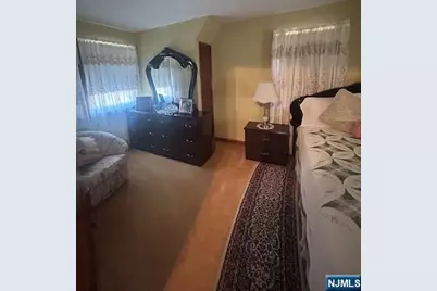 55 Hamilton Road, Teaneck Township, NJ 07666 - Photo 15