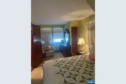 55 Hamilton Road, Teaneck Township, NJ 07666 - Photo 13