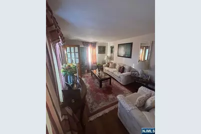 55 Hamilton Road, Teaneck Township, NJ 07666 - Photo 5