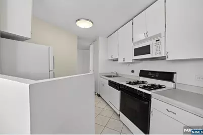 7002 Jfk Blvd E 42B #42B, Guttenberg, NJ 07093 - Photo 7