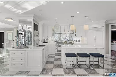 600 Harbor Boulevard 1079-81 #1079-81, Weehawken, NJ 07086 - Photo 19