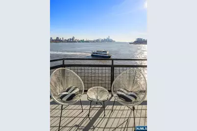 600 Harbor Boulevard 1079-81 #1079-81, Weehawken, NJ 07086 - Photo 11