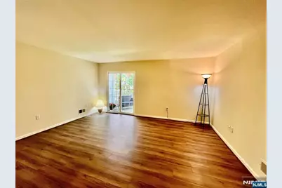 926 Juniper Way, Mahwah, NJ 07430 - Photo 5