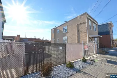 125-129 Malvern Street, Newark, NJ 07105 - Photo 5