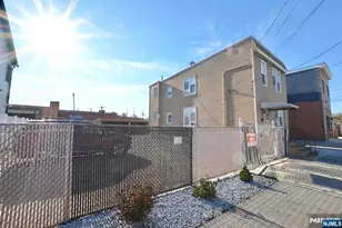 125-129 Malvern St, Newark, NJ 07105 - Photo 5