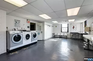 363-377 Mount Prospect 2Aw, Newark, NJ 07104 - Photo 17