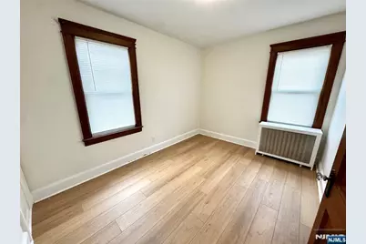 575 Saint Pauls Avenue 1 #1, Cliffside Park, NJ 07010 - Photo 7