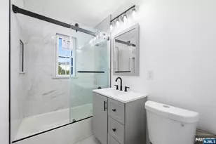 137 Hartwich St, Maywood, NJ 07607 - Photo 21