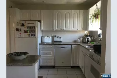 2-10 Virginia Drive 210A #210A, Fair Lawn, NJ 07410 - Photo 3