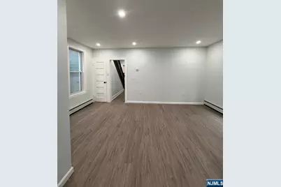 407 Elm Street House #House, Kearny, NJ 07032 - Photo 5