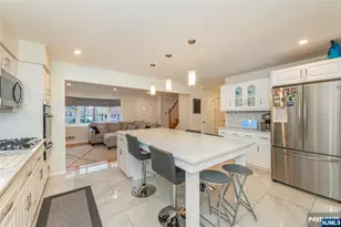 466 Franklin Ave, Hasbrouck Heights, NJ 07604 - Photo 11