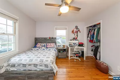 466 Franklin Avenue, Hasbrouck Heights, NJ 07604 - Photo 13