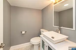 466 Franklin Ave, Hasbrouck Heights, NJ 07604 - Photo 21