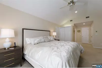 102 Aspen Court T002 #T002, Norwood, NJ 07648 - Photo 27