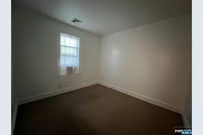 424 Banta Avenue 4 #4, Garfield, NJ 07026 - Photo 3