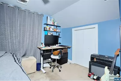 52 Rosedale Avenue, Elmwood Park, NJ 07407 - Photo 21