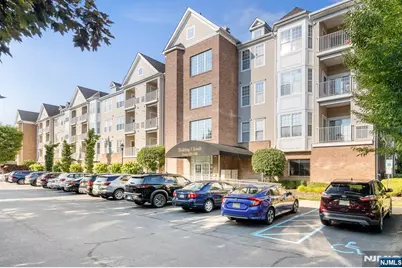 134 Cory Lane 134 #134, Elmwood Park, NJ 07407 - Photo 1