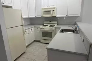 134 Cory Ln 134, Elmwood Park, NJ 07407 - Photo 13