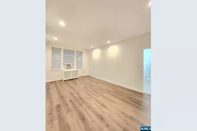 218 Broad Avenue 2F #2F, Leonia, NJ 07605 - Photo 7