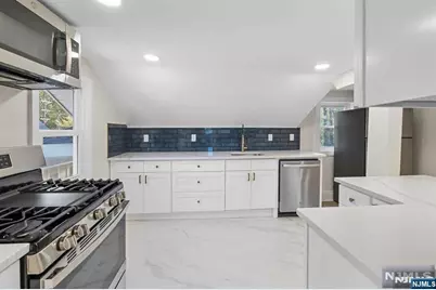 101 Southern Parkway 2 #2, Ridgewood, NJ 07450 - Photo 5