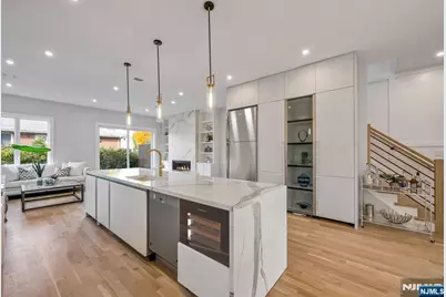 2449 Camner Street, Fort Lee, NJ 07024 - Photo 15