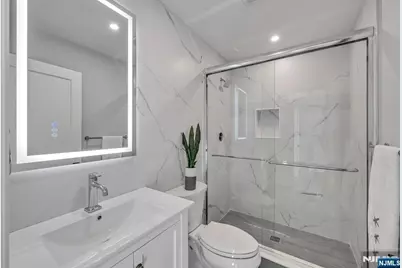 2449 Camner Street, Fort Lee, NJ 07024 - Photo 31